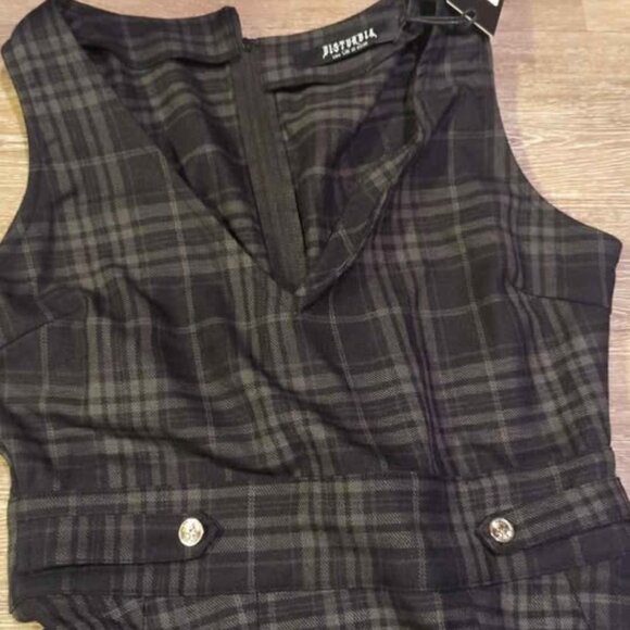 Disturbia size 6 Reckless Check Mini Pinafore Dress new - Picture 5 of 5